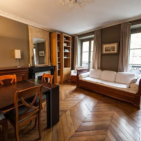 Studio Luxembourg Park Paris